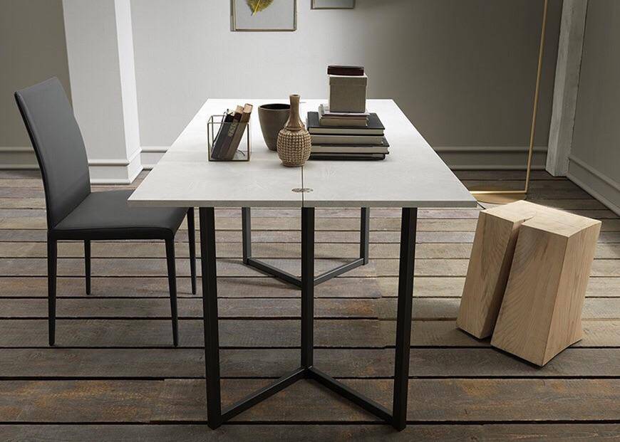 Foxtrot Extendable Console Table - Image 4